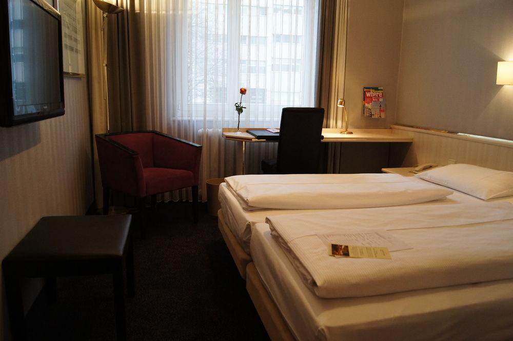 Berlin Plaza Hotel Am Kurfuerstendamm 외부 사진