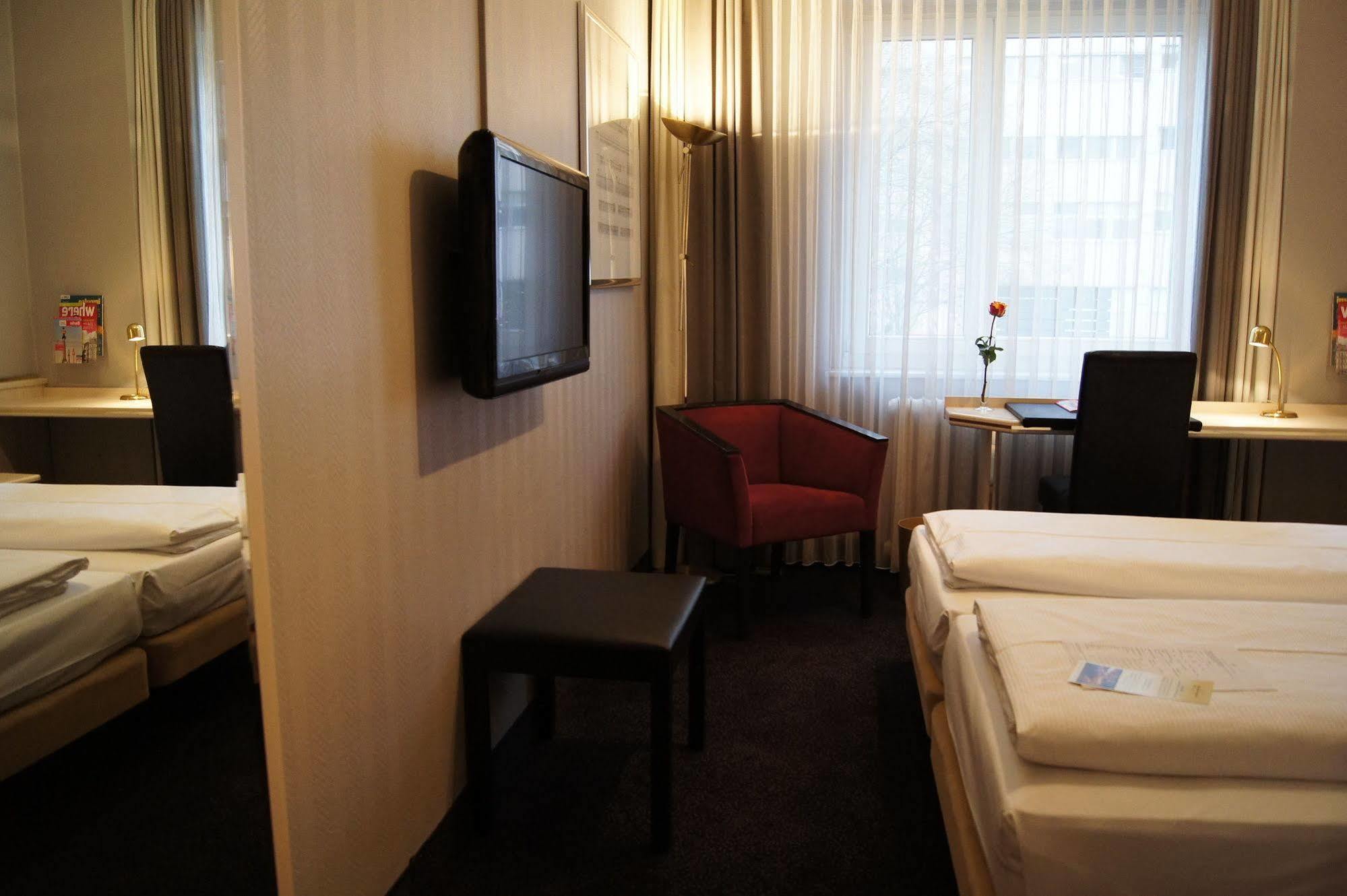Berlin Plaza Hotel Am Kurfuerstendamm 외부 사진